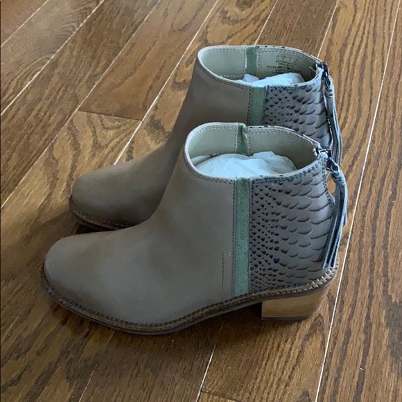Hush Puppies ankle boot with zipper - Picture 2 of 4